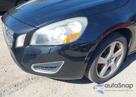 2012 Volvo S60 T5 z USA, uszkodzony, nr VIN YV1622FS1C2109532